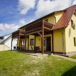 Haus De Niege Wech 04 Mit Gratis Nutzung Vom Ahoi Erlebnisbad Und Sauna In Sellin * Thiessow