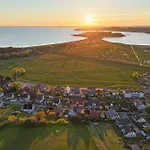 Haus De Niege Wech 04 Mit Gratis Nutzung Vom Ahoi Erlebnisbad Und Sauna In Sellin * Thiessow