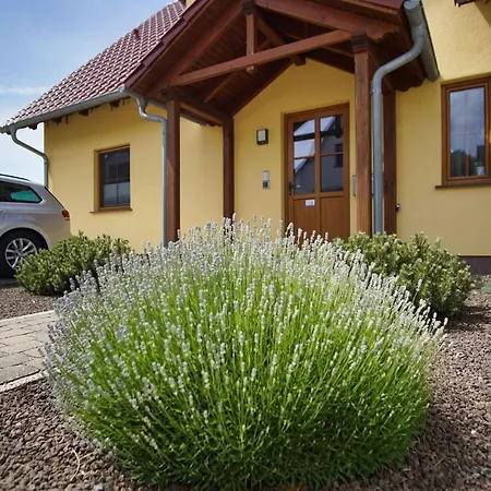 Haus De Niege Wech: Seaside Balcony With Access Thiessow