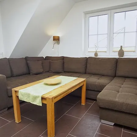 Balkon Mit Meerblick, Gratis Nutzung Vom Ahoi Erlebnisbad Und Sauna In Sellin - Haus De Niege Wech 04 *