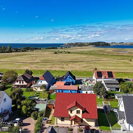 Balkon Mit Meerblick, Gratis Nutzung Vom Ahoi Erlebnisbad Und Sauna In Sellin - Haus De Niege Wech 04 Lejlighed *