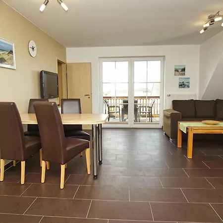 Balkon Mit Meerblick, Gratis Nutzung Vom Ahoi Erlebnisbad Und Sauna In Sellin - Haus De Niege Wech 04 *