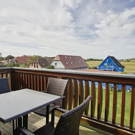 Balkon Mit Meerblick, Gratis Nutzung Vom Ahoi Erlebnisbad Und Sauna In Sellin - Haus De Niege Wech 04