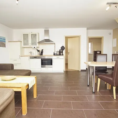 Balkon Mit Meerblick, Gratis Nutzung Vom Ahoi Erlebnisbad Und Sauna In Sellin - Haus De Niege Wech 04 Thiessow