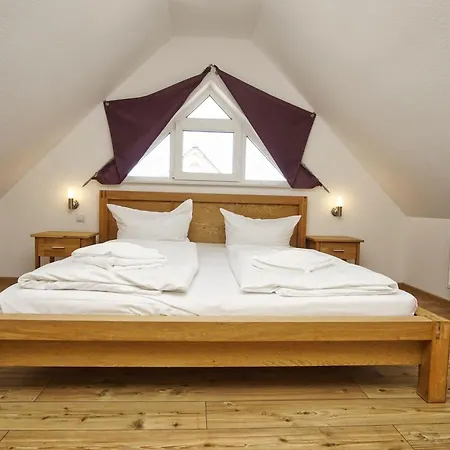Haus De Niege Wech 04 Mit Gratis Nutzung Vom Ahoi Erlebnisbad Und Sauna In Sellin * Thiessow